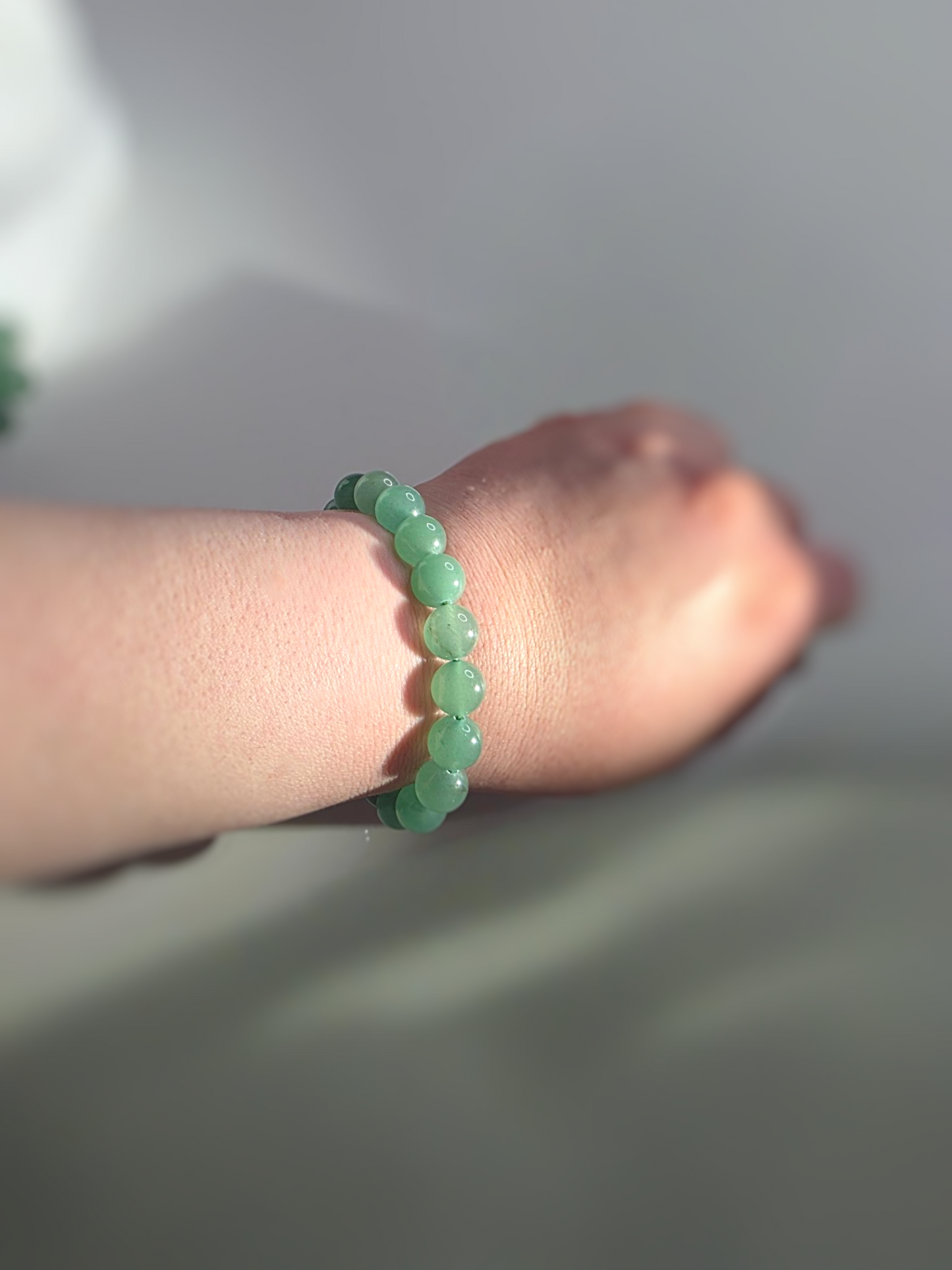 Grünes Aventurin Armband Nahaufnahme - natürliche Maserung Unikat
