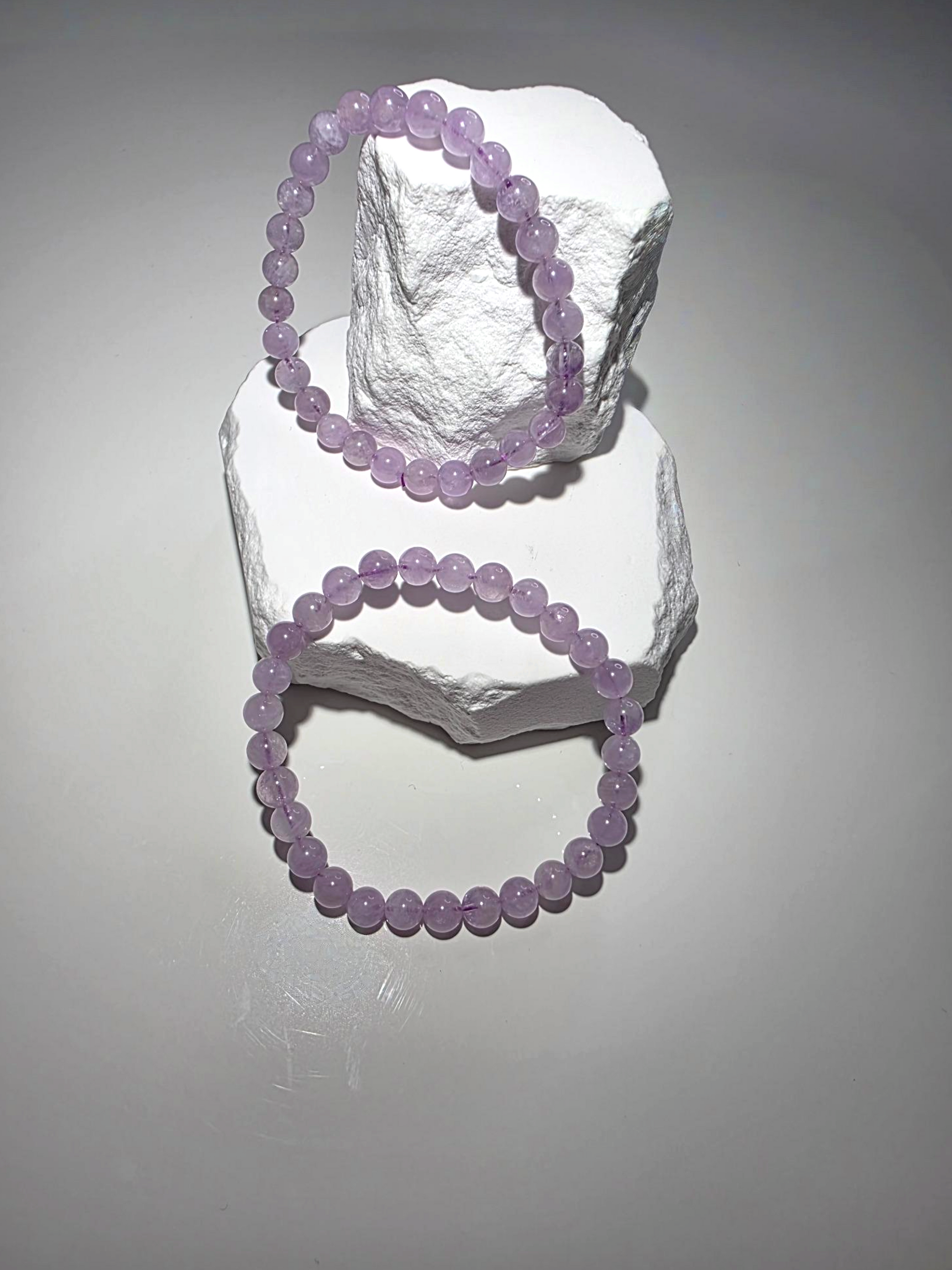 Lavendel Amethyst Armband klein - natürliche Amethystperlen zart violett
