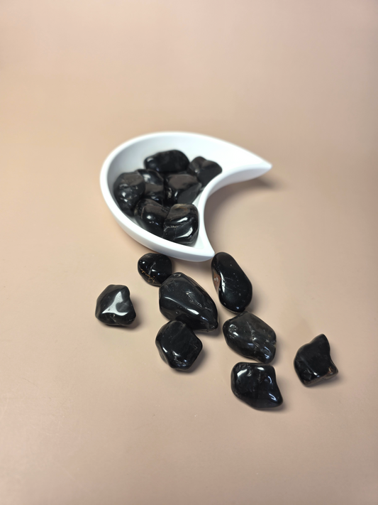 Onyx Trommelstein schwarz - polierter Schutzstein kraftvoll
