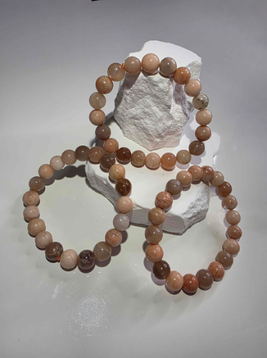 Rosa Mondstein Armband klein - polierte Perlen zarter Schimmer
